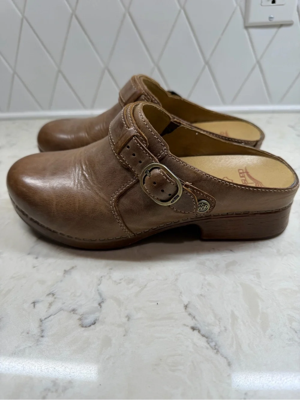 Dansko Pearson Brown Leather Clogs Size 37 with Buckle Excellent Condition